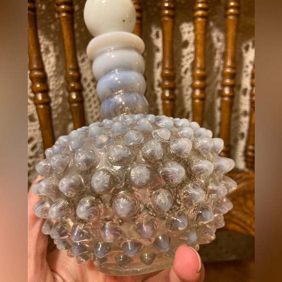 Fenton Opalescent Moonstone Hobnail Glass Perfume Bottle - Vintage, Eclectic - Picture 4 of 14